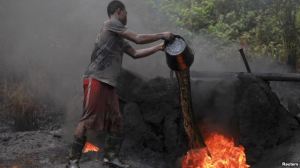 Fake refinery REUTERS PHOTO