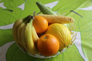 Fruits with labels? How Healthy are tey?